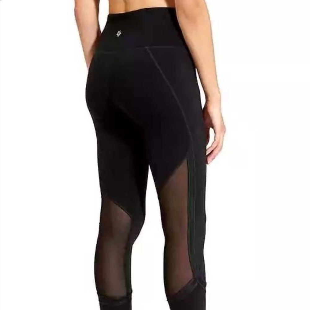 Athleta High Rise Plié Legging. Size M